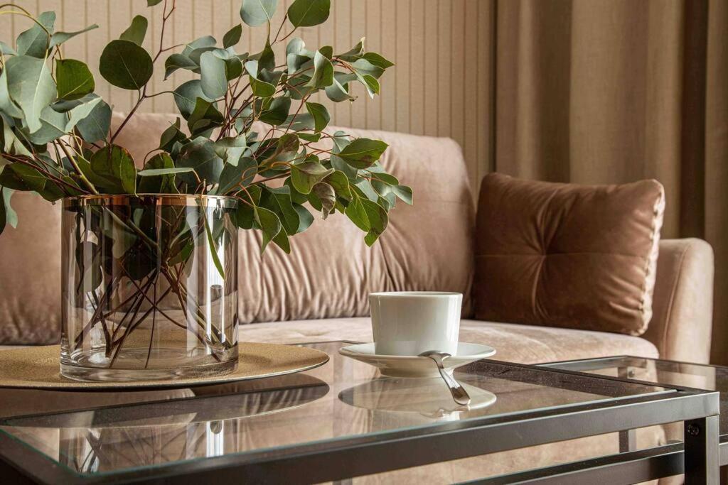 Wyzwolenia Apt , Lazienki Park & Zbawiciela Sq. 2' Варшава Экстерьер фото